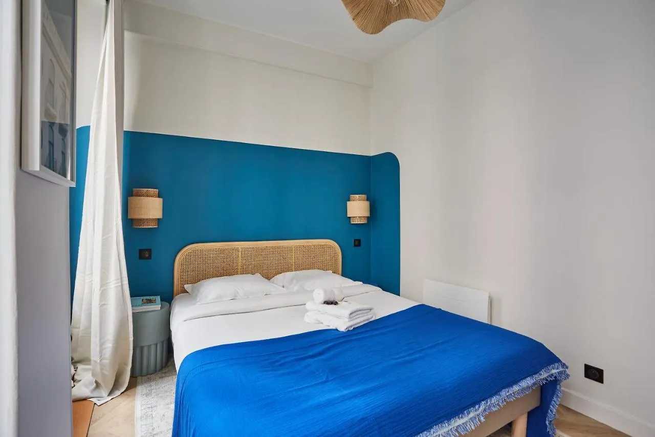 Duplex Center Of Paris By Studio Prestige 0*,  France
